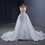 White A lined tulle strapless Pearls wedding dress with detachable train
